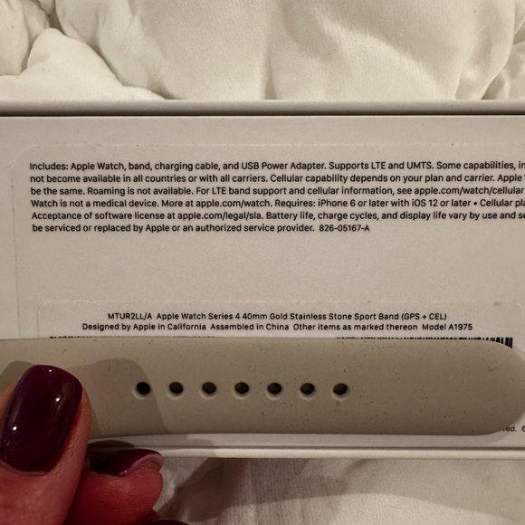 Apple Watch with Gold Band - Picture 7 of 12